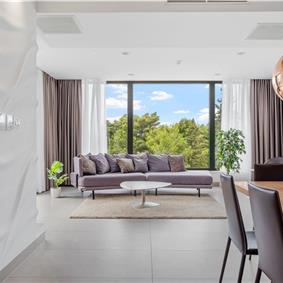 5 bedroom beachfront villa with heated pool near Omis, sleeps 9